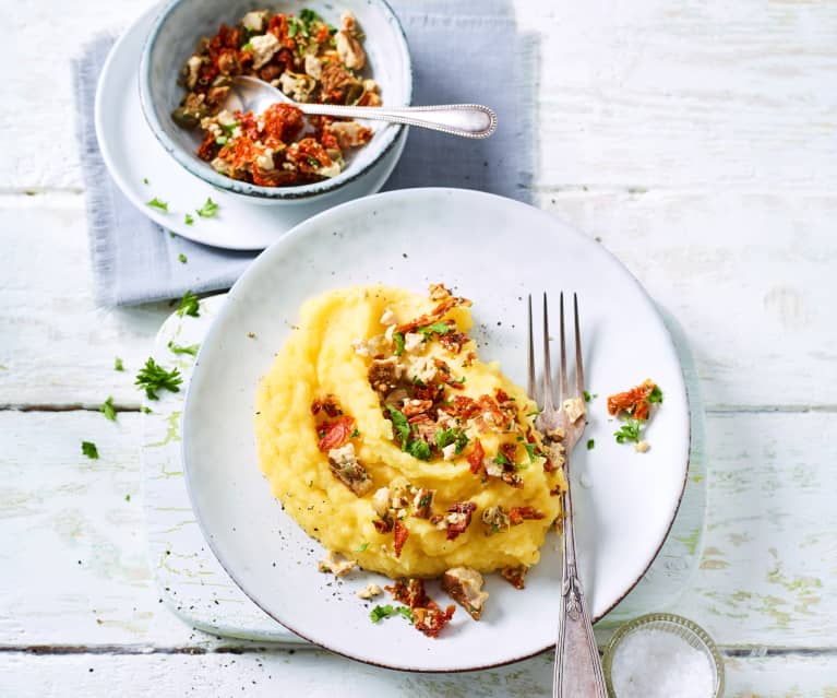 Steckrübenpüree mit Tomaten-Crumble