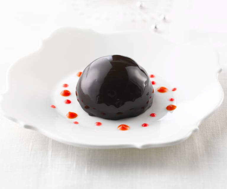 Demi-sphères choco-vanille et cœur de framboises