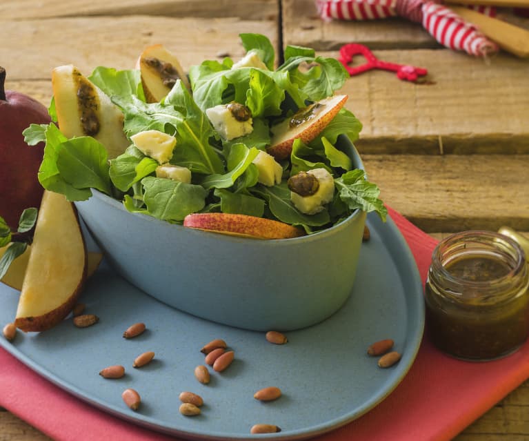 Ensalada de pera con pesto de menta