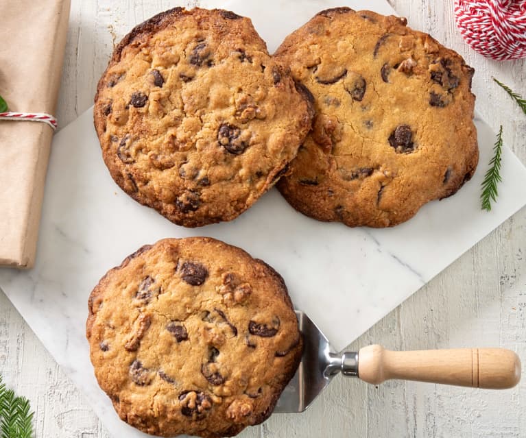 Galletas cremosas de nuez con chispas de chocolate