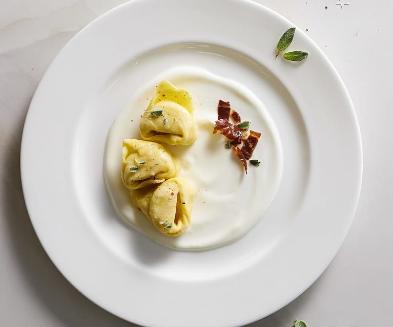 Tortelloni prosciutto crudo e squacquerone