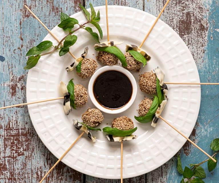 Albóndigas a la menta con salsa teriyaki