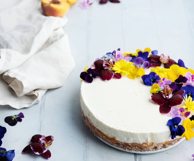 Cheesecake alle pesche con fiori eduli - Cookidoo™– the official Thermomix®  recipe platform