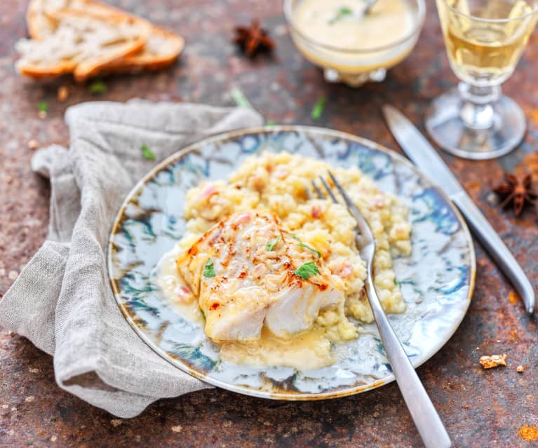 Cabillaud, purée de navet et panais, lard et beurre blanc à la badiane