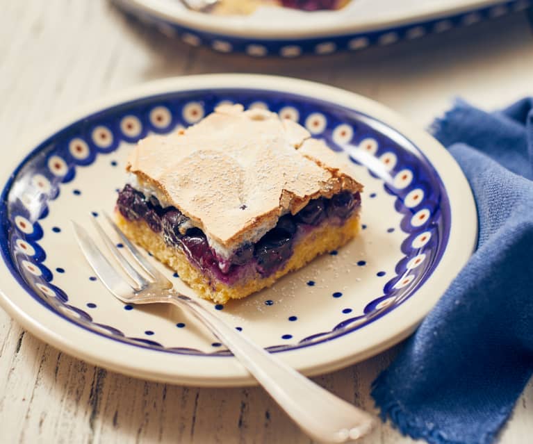 Heidelbeerkuchen mit Baiserhaube (Ciasto jagodowe z bezą)