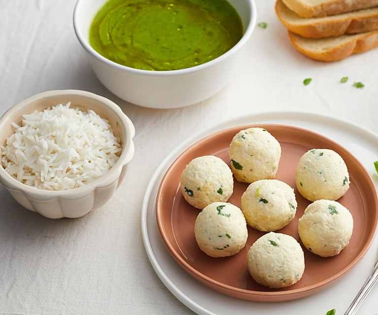 Polpettine di ricotta e basilico in crema di zucchine con riso basmati