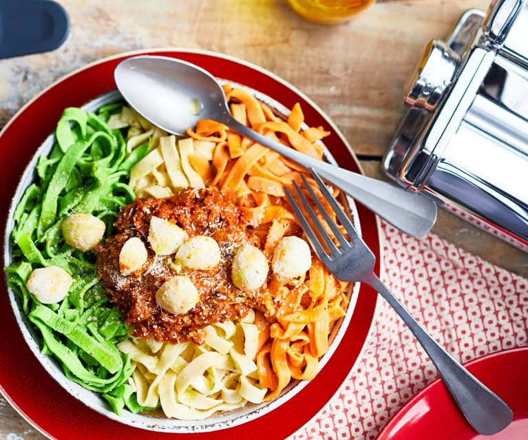 Fettuccine tricolores à la norma