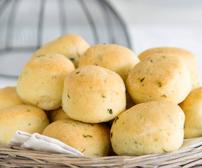 Za'atar bread rolls