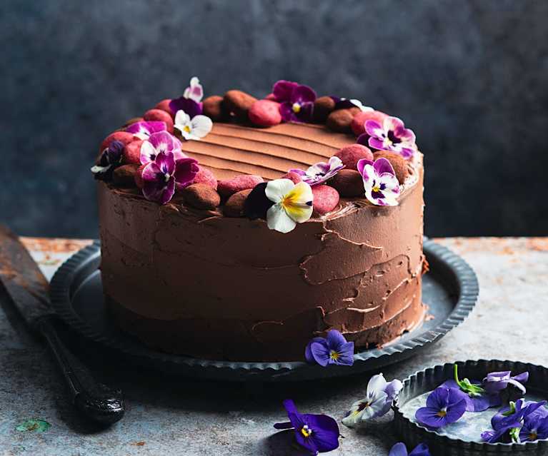 Bolo de chocolate recheado Bolo de chocolate recheado
