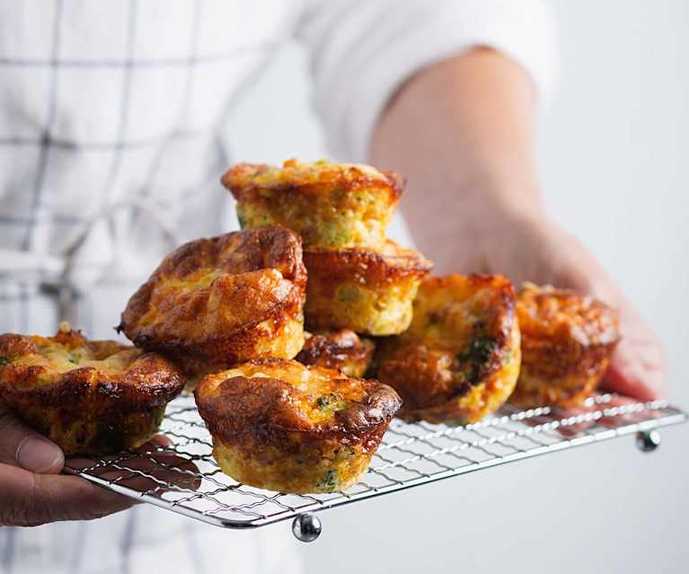 Mini tarte cu broccoli și bacon Mini tarte cu broccoli și bacon