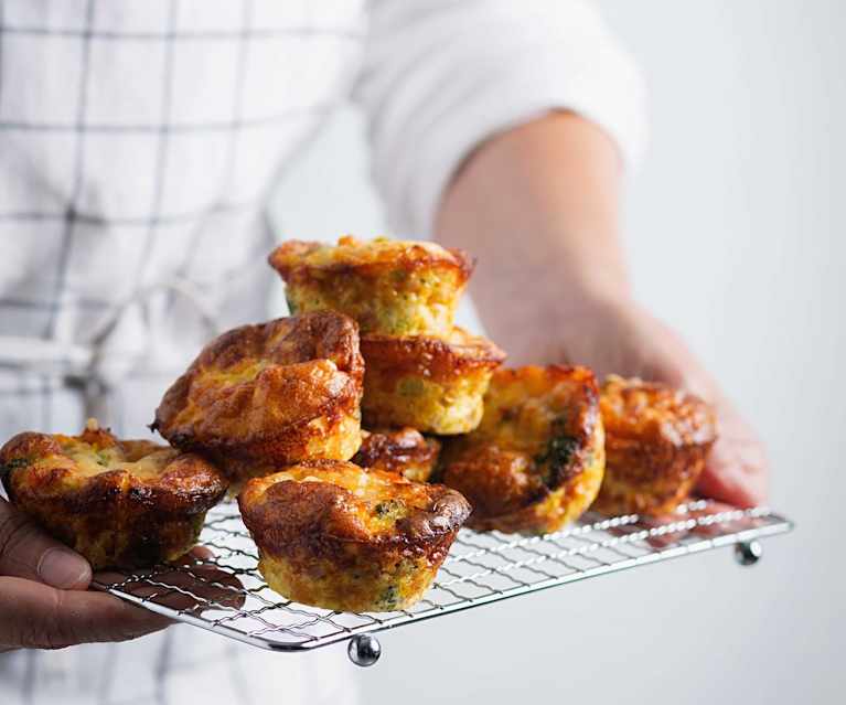Quiches de brócolos e bacon sem massa