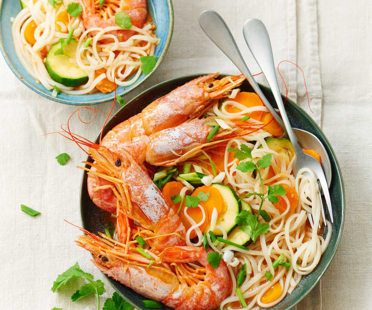 Curry thaï de gambas à l’eau de coco, nouilles de riz