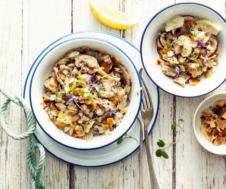 Salade de maquereau fumé, fenouil, champignon et amande