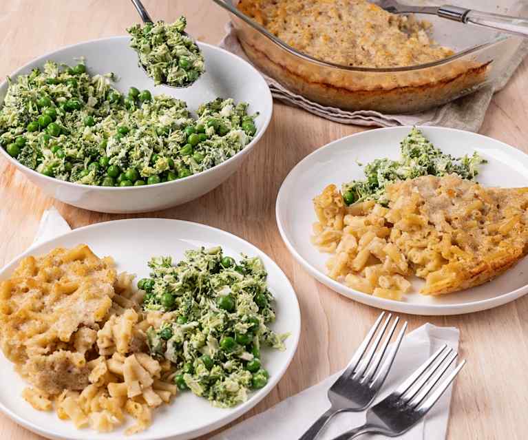 High Protein mac 'n cheese with pea and broccoli salad