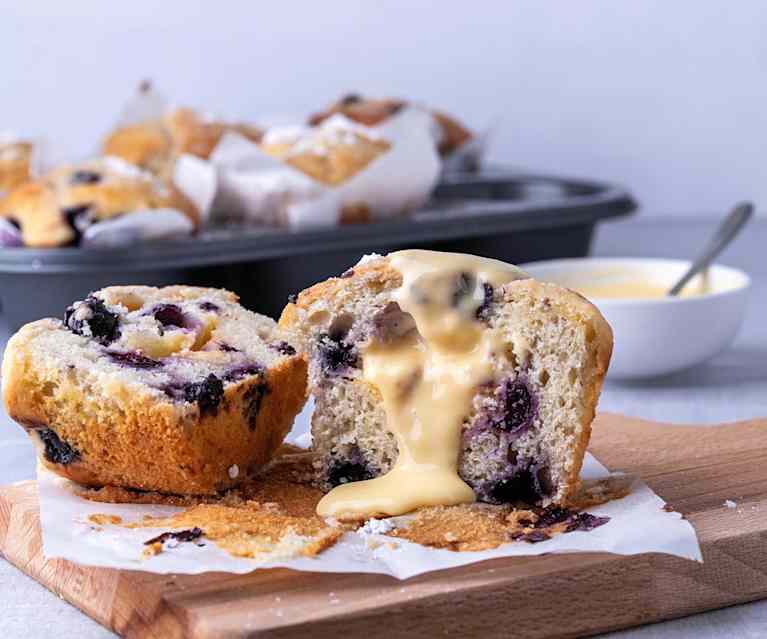 Blueberry and lemon curd muffins