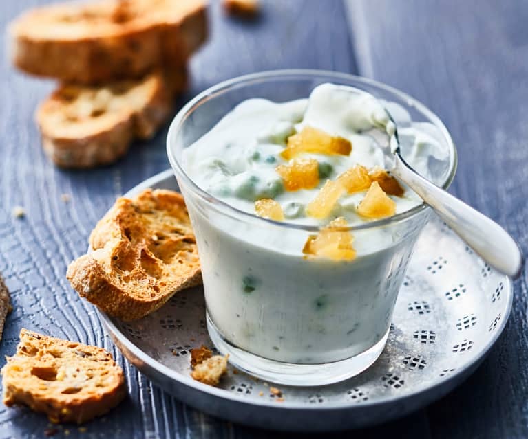 Mousse au roquefort, poire et gingembre