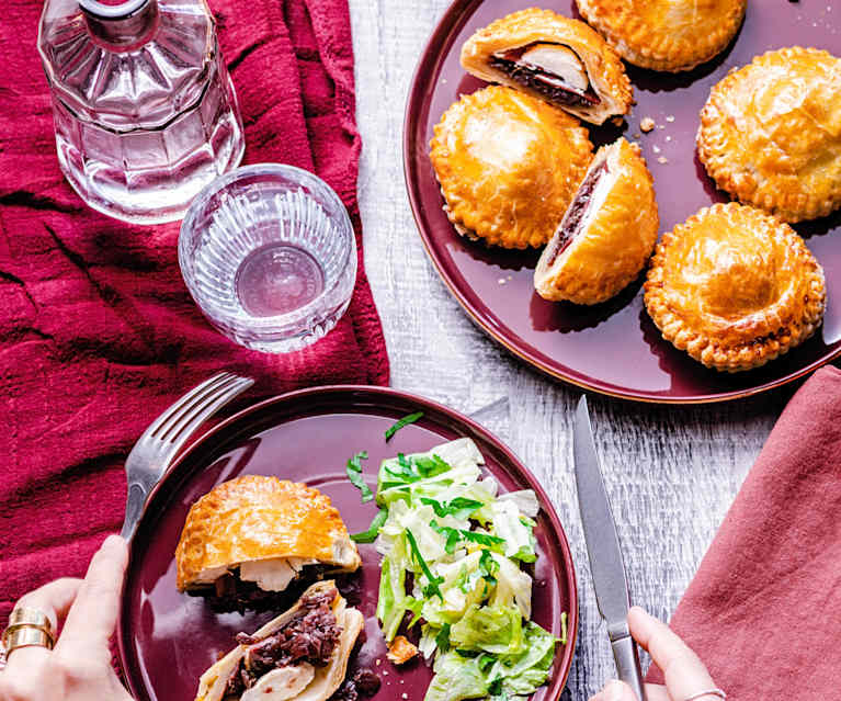 Galette individuelle à la confiture d'oignon et magret de canard