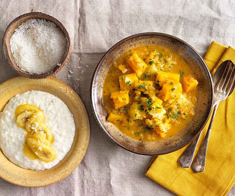 Menü: Kürbisgulasch; Kokosmilchreis mit gebratenen Bananen Menü: Kürbisgulasch; Kokosmilchreis mit gebratenen Bananen