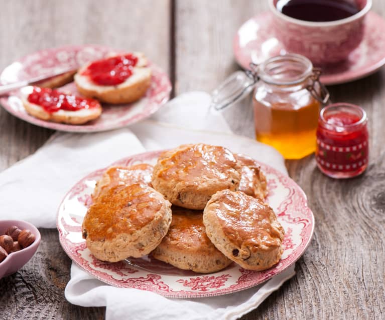 Wytrawne orzechowe scones