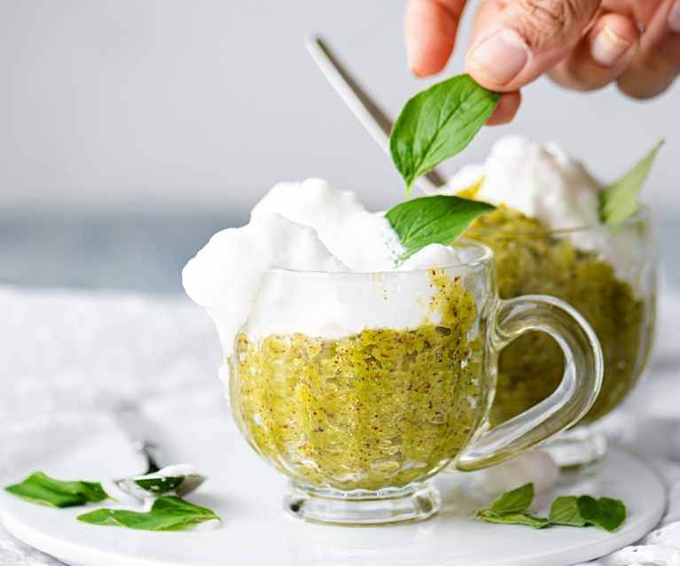 Cappuccino glacé aux kiwis et basilic Cappuccino glacé aux kiwis et basilic