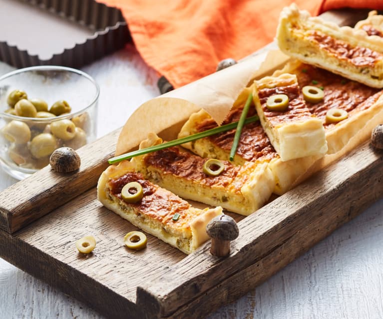 Quiche chèvre frais, ciboulette et olives vertes