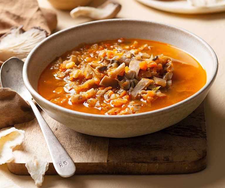 Zuppa piccante ai funghi (vegan)