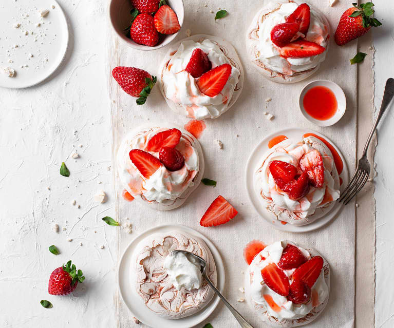 Angel food pavlovas