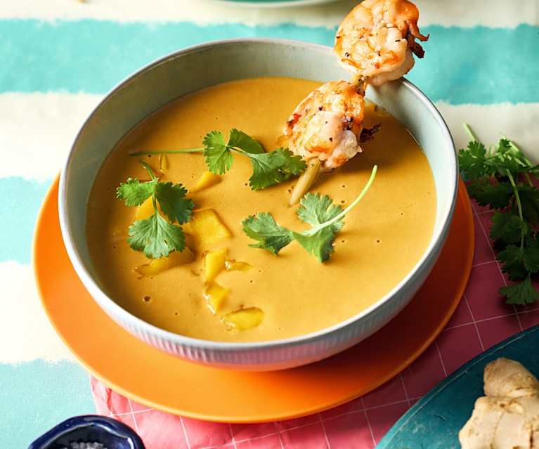 Curry-Zitronengras-Suppe mit Garnelen