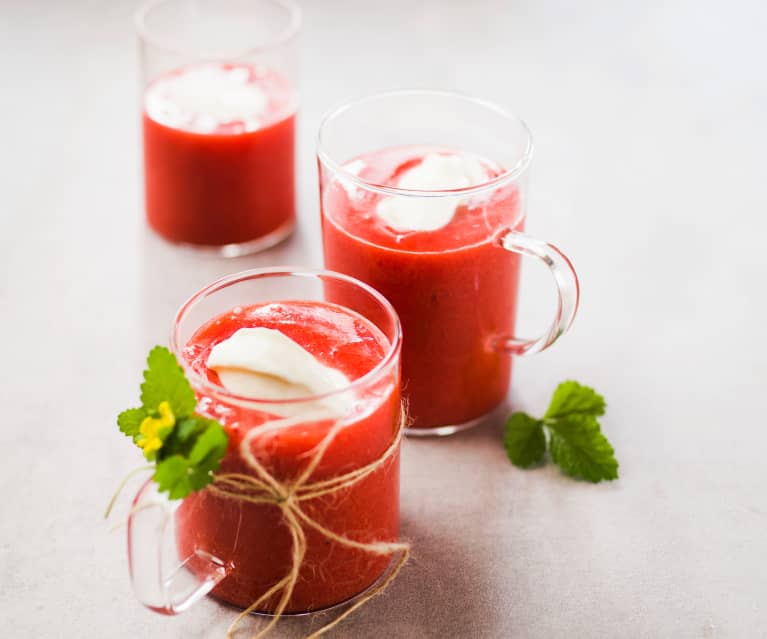 Soupe de fraise à la menthe