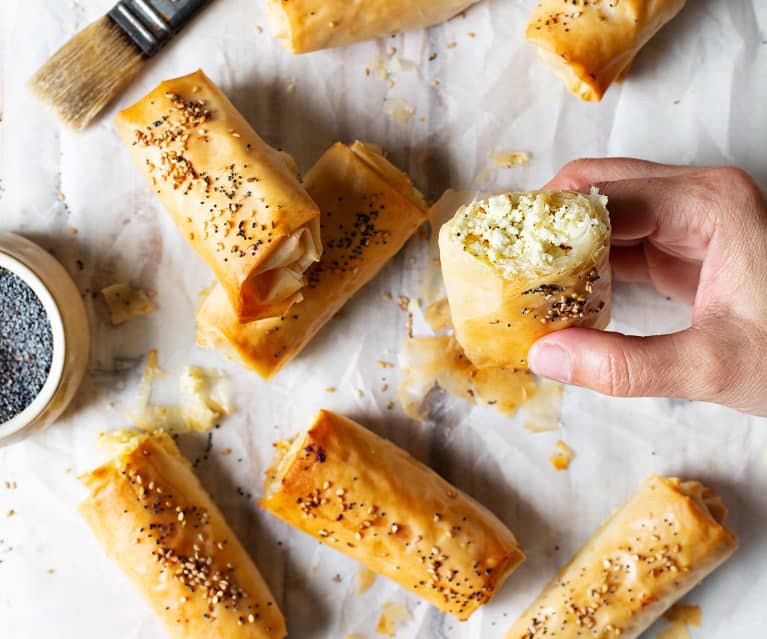 Cilindros de pasta filo rellenos de queso y ras el hanut - Cookidoo™– the  official Thermomix® recipe platform