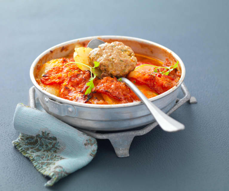 Potato, Tomato and Kofta Gratin with Pepper Sauce