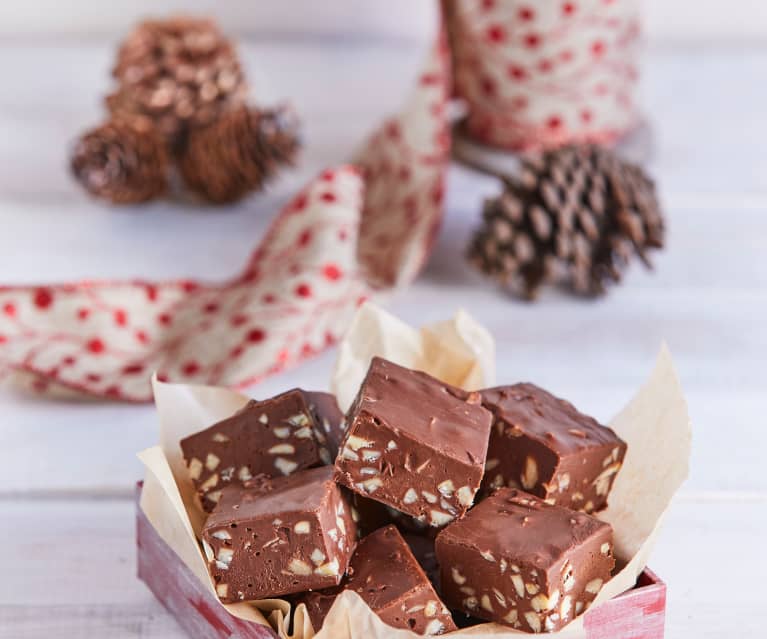 Fudge rapide au chocolat et aux amandes