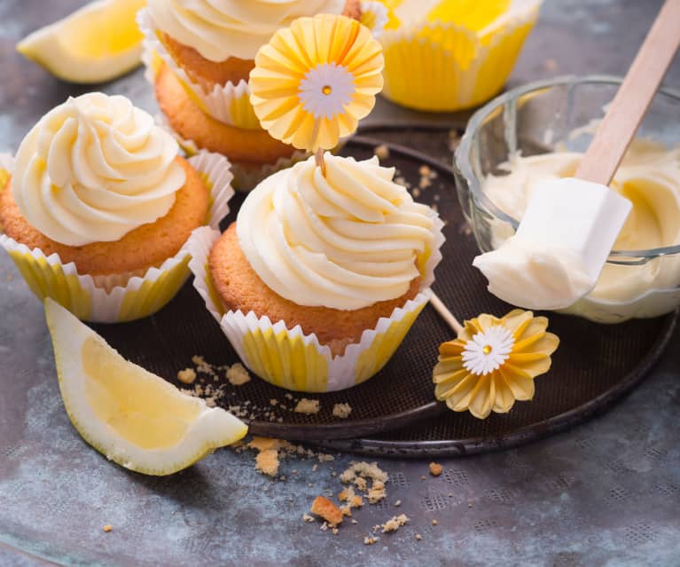 Zitronencupcakes mit Frischkäse-Topping