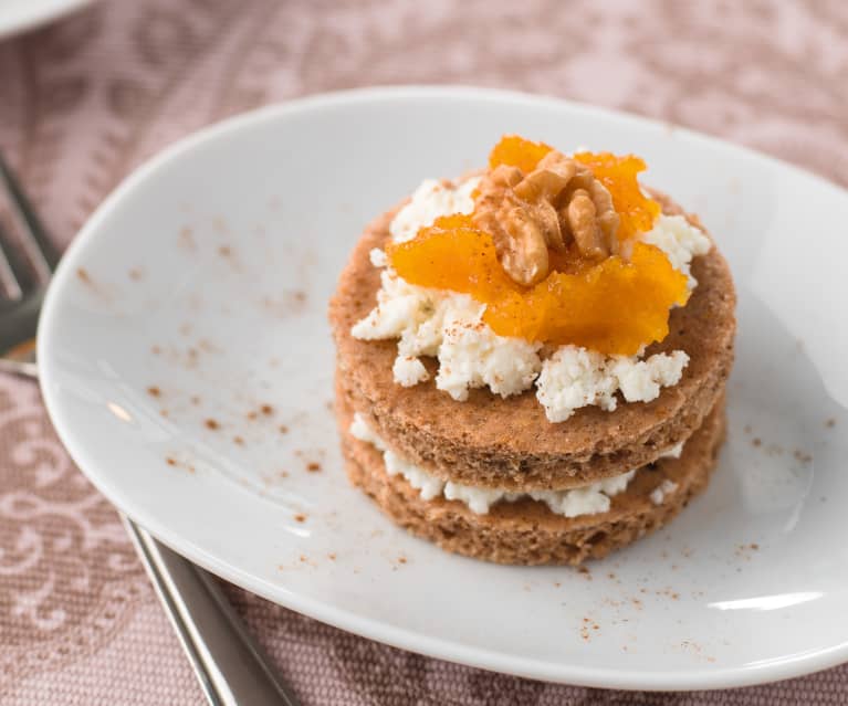 Bolinhos de noz com requeijão e doce de abóbora