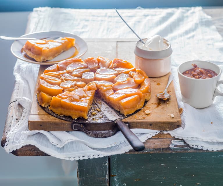 Tarte Tatin aux pommes et caramel aux cacahuètes