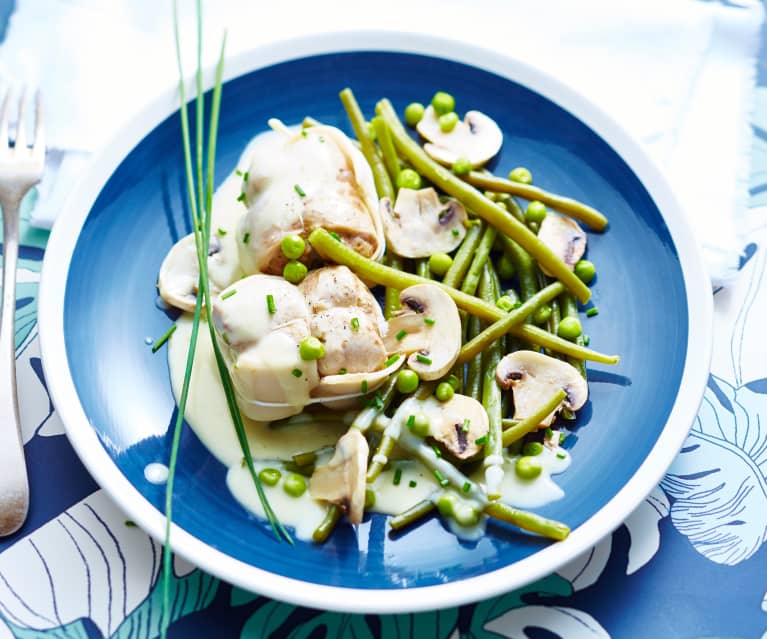 Paupiettes de veau en sauce, champignons et légumes