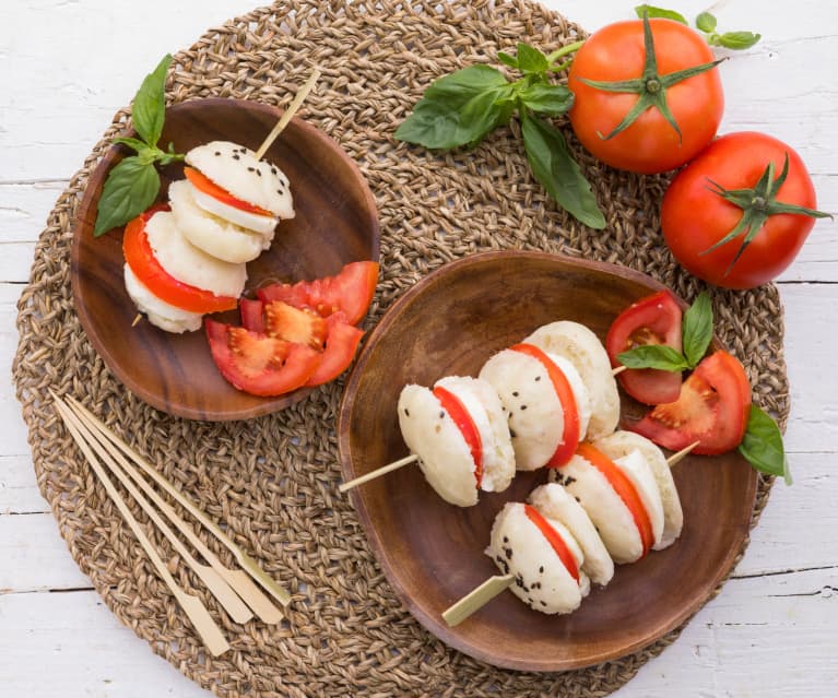 Spiedini di pane a vapore farciti