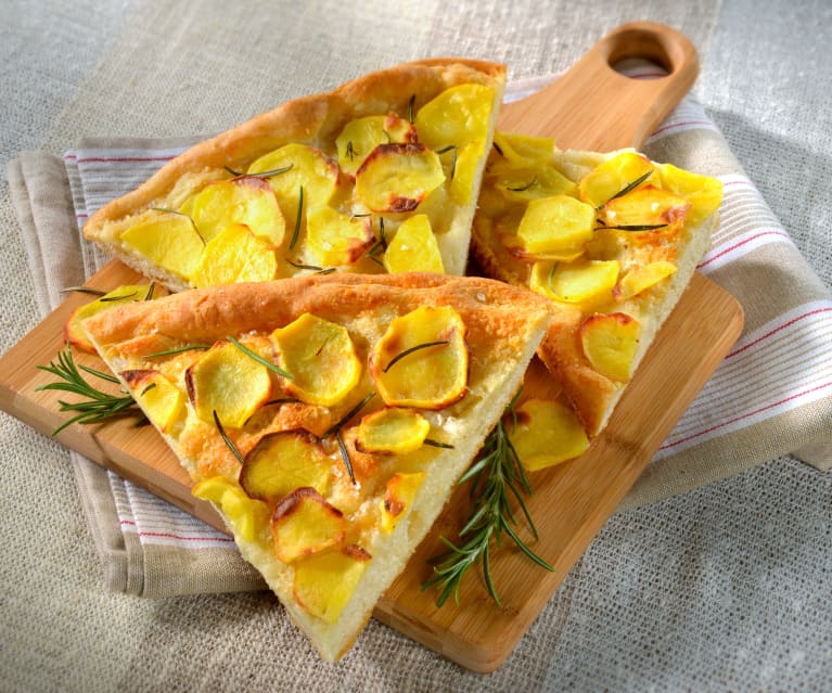 Focaccia aux pommes de terre et romarin