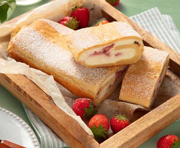 Erdbeer-Topfen-Strudel