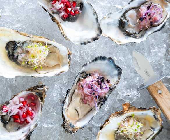 Ostras con tres aliños