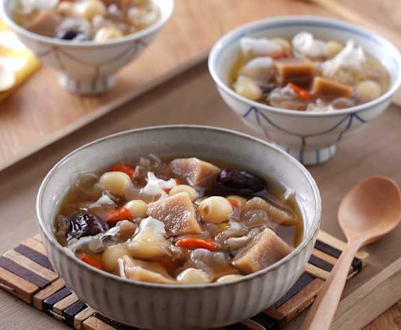 白木耳年糕甜汤