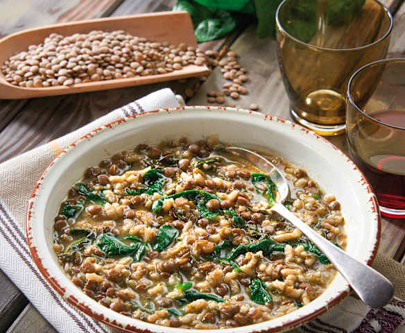Lentil and spinach soup