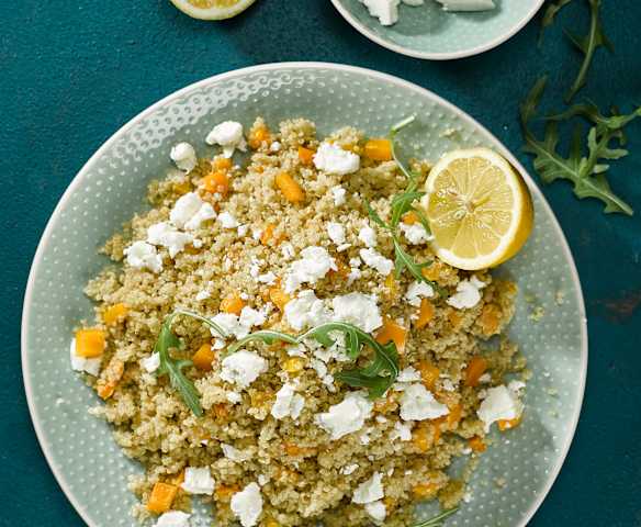 Quinoa s citrónem a feta sýrem