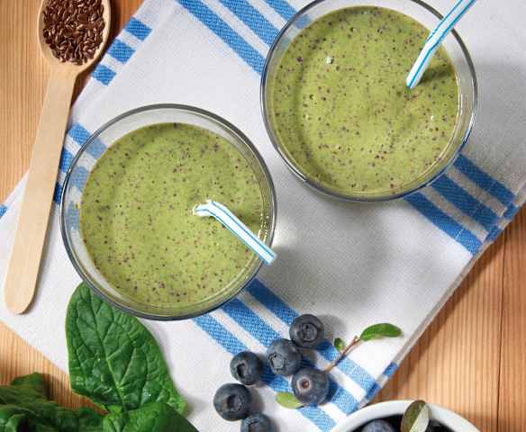 Yaban Mersini ve Ispanaklı Smoothie