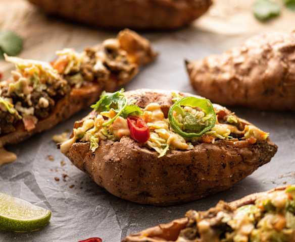 Batatas con lentejas y ensalada de col