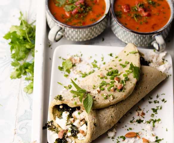 Menù: Zuppa di fagioli al pomodoro; Frittata di cavolo e Feta Menù: Zuppa di fagioli al pomodoro; Frittata di cavolo e Feta