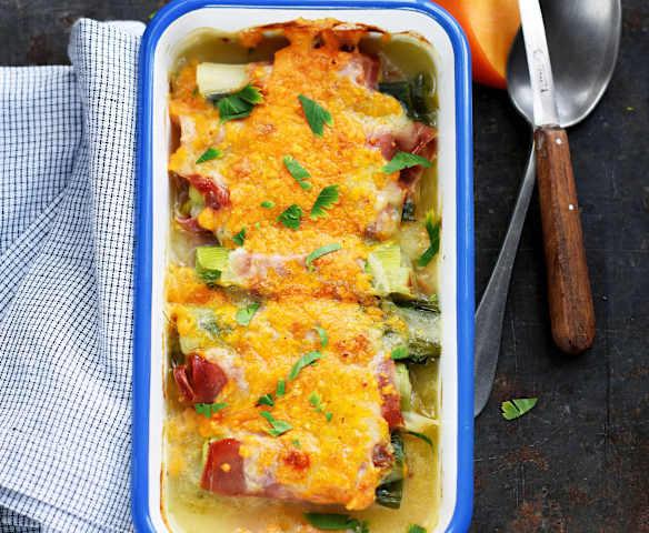 Gratin de poireaux, jambon et mimolette