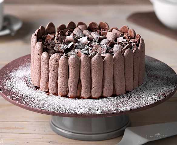 Tarta de mousse y merengue de chocolate