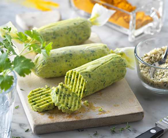 Hanfsamen-Kräuter-Butter