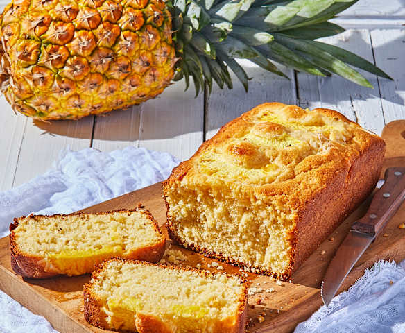 Summer Breeze Pineapple Pound Cake